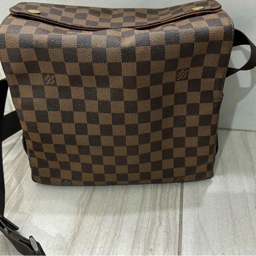 LOUIS VUITTON DAMIER NAVIGLIO - Picture 13 of 17